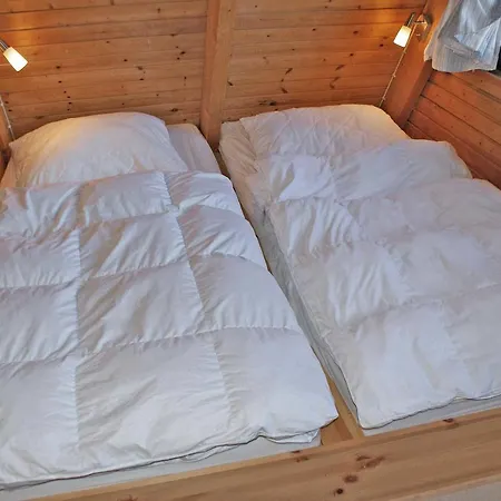 Vakantiehuis Zeltdachhaus Mit Wlan In Strandnaehe Damp